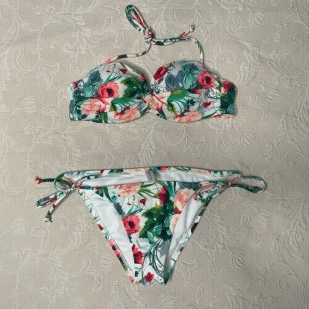 NWOT Victoria's Secret Bikini Top/Bottom Swim Set Women Size SP/32B Flolral